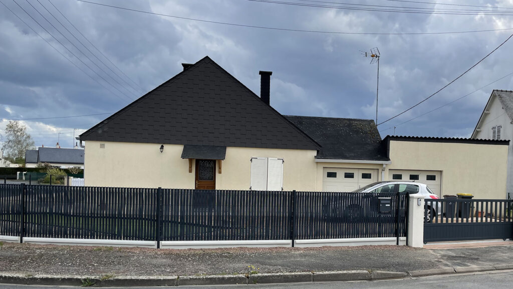 pose clôture jardin aménagement extérieur